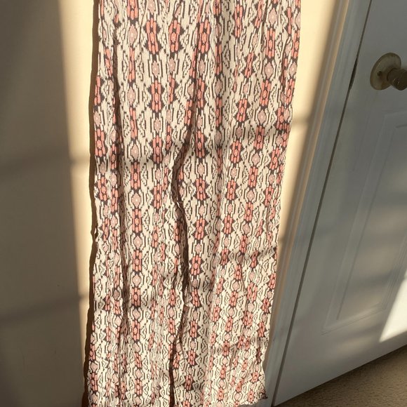 Brandy Melville 2 Piece Set - Picture 9 of 16